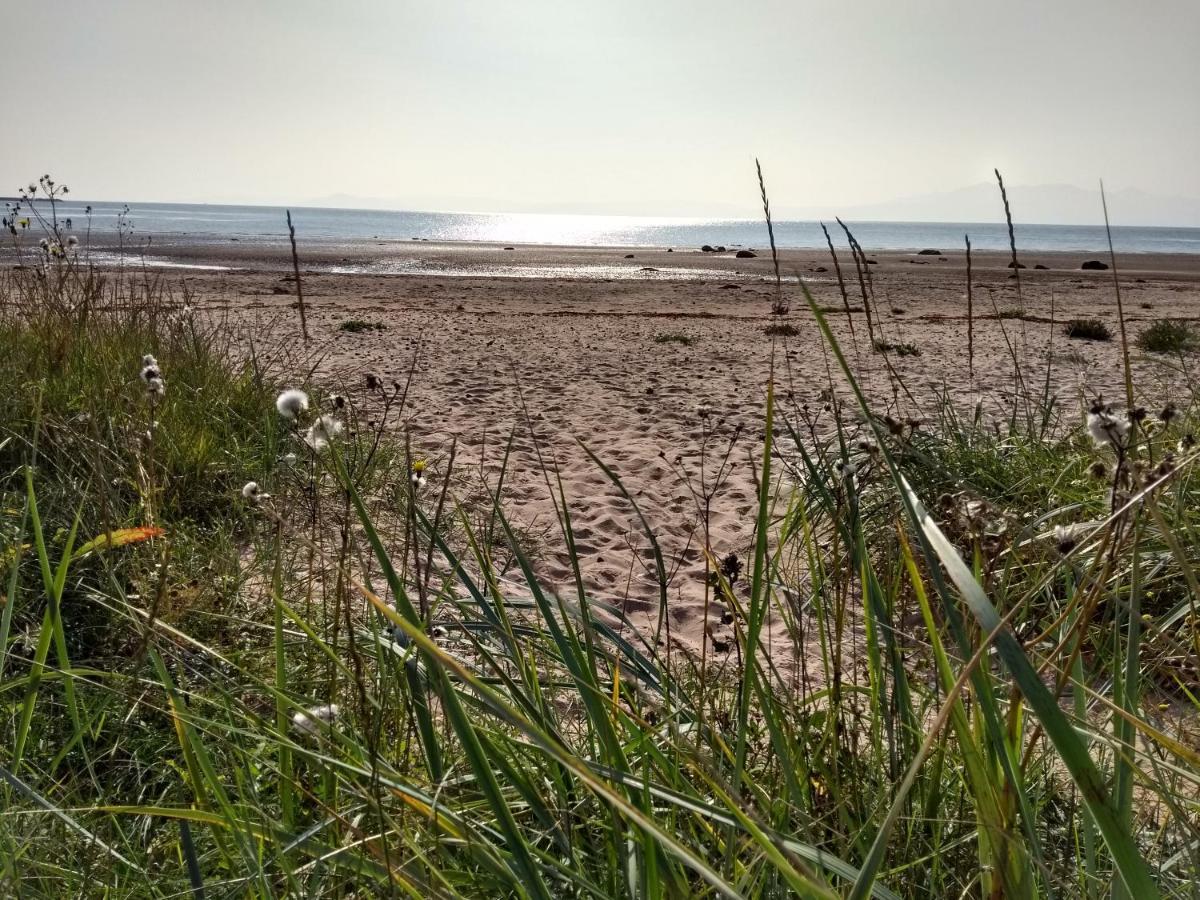 Cleeves Cabins Ailsa Luxury Lodge With Hot Tub Dalry  Eksteriør bilde
