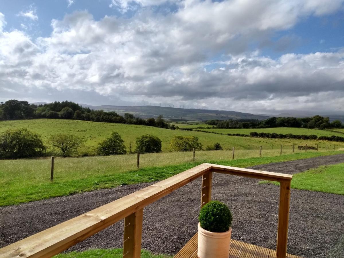 Cleeves Cabins Ailsa Luxury Lodge With Hot Tub Dalry  Eksteriør bilde